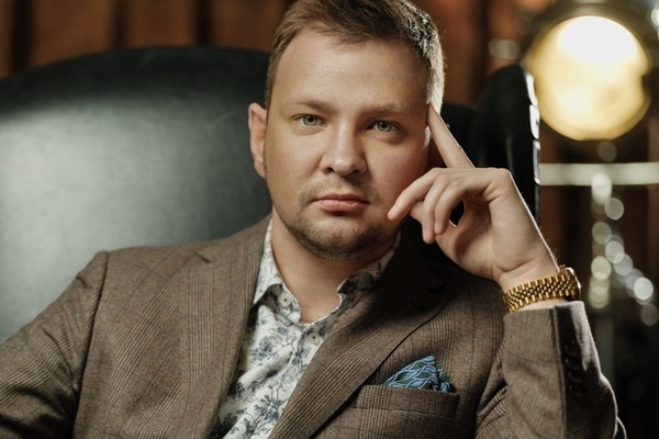 Олександр Довженко