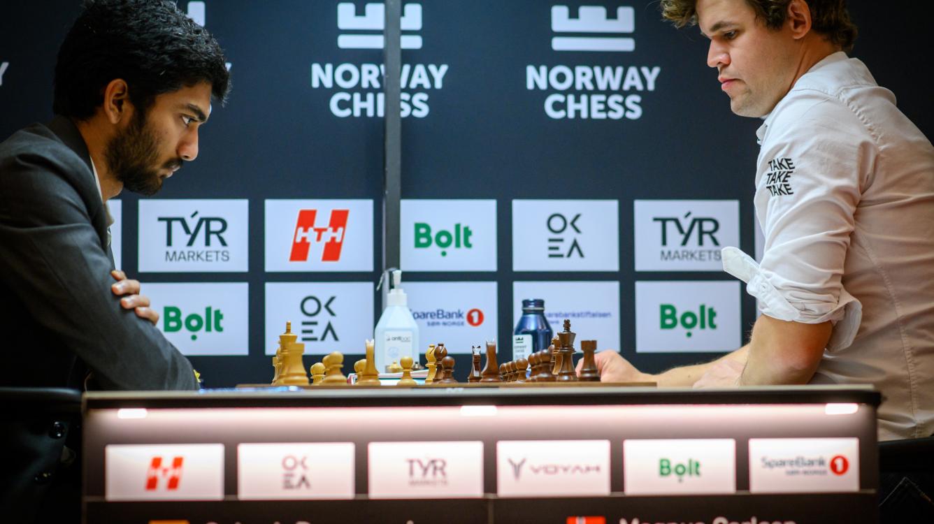 Магнус Карлсен і Гукеш Доммараджу на Norway Chess 2025