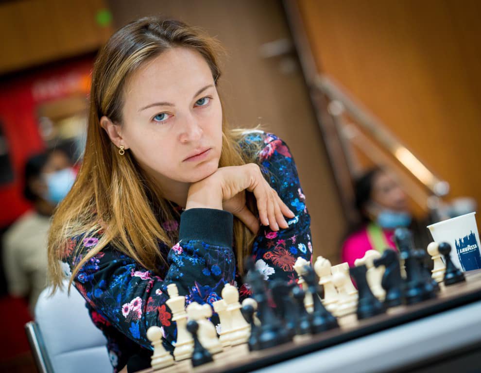 Анна Ушеніна