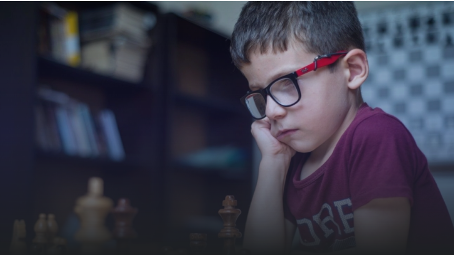  У Франківську для підлітків відкрили безоплатну онлайн-школу шахів
